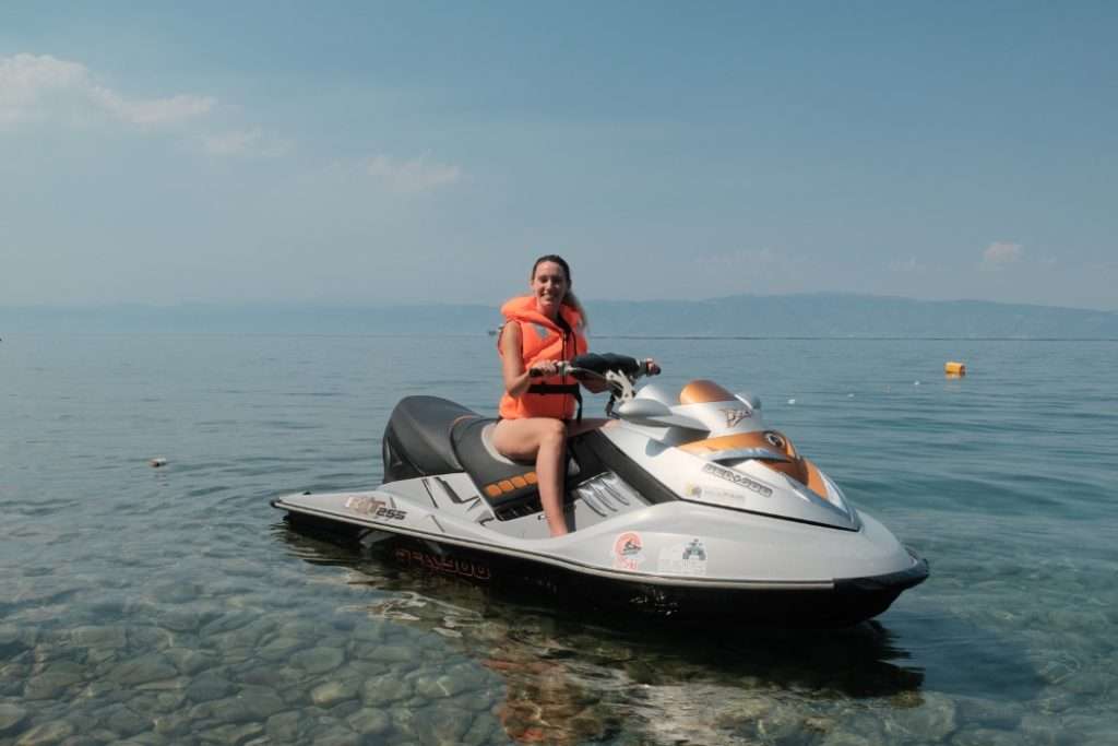 Jetski fahren auf dem See